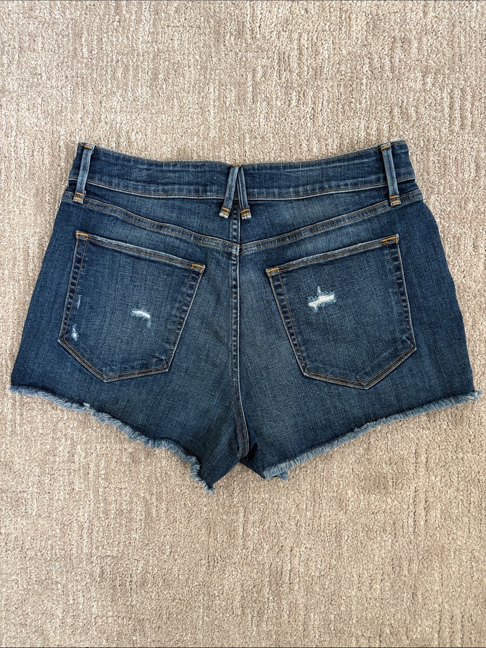 Good American Good Curve Denim Cut Off Shorts - Size 12/31 - Picture 4 of 6